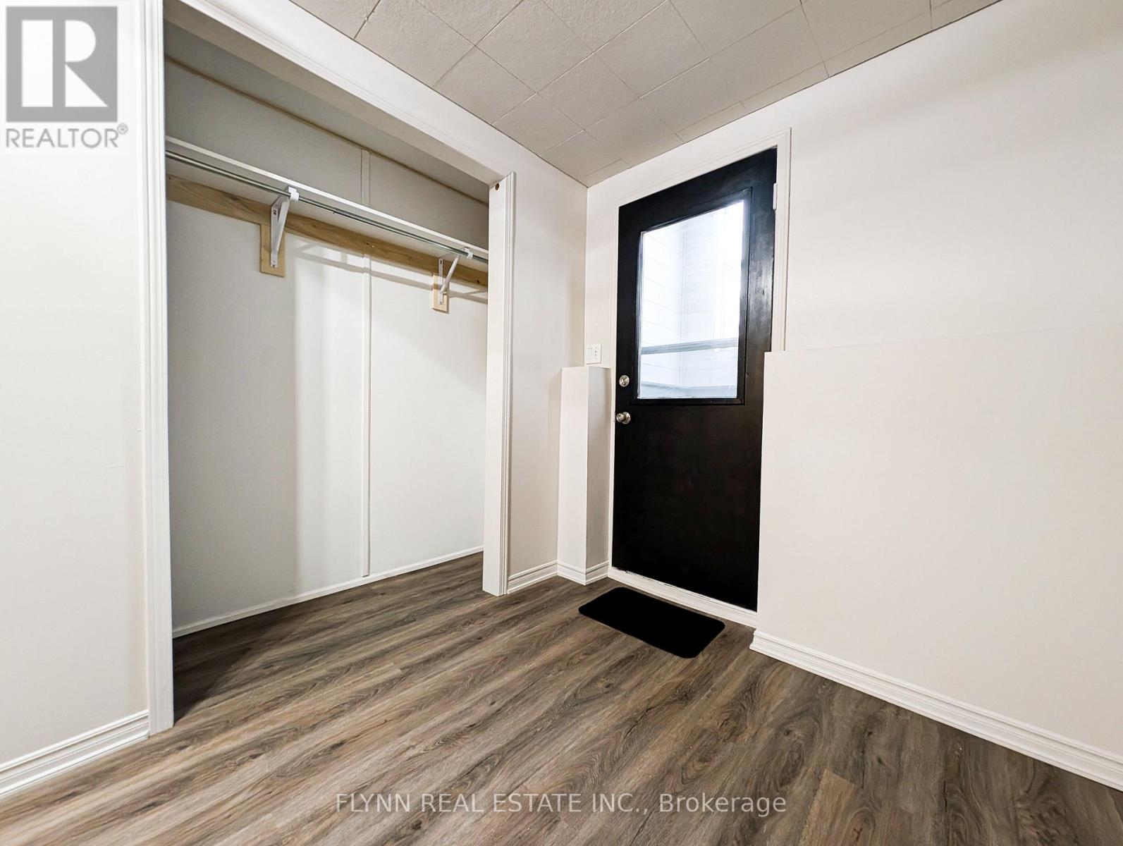 2 - 164 Windsor Street, Welland, Ontario  L3C 6T6 - Photo 3 - X13557452