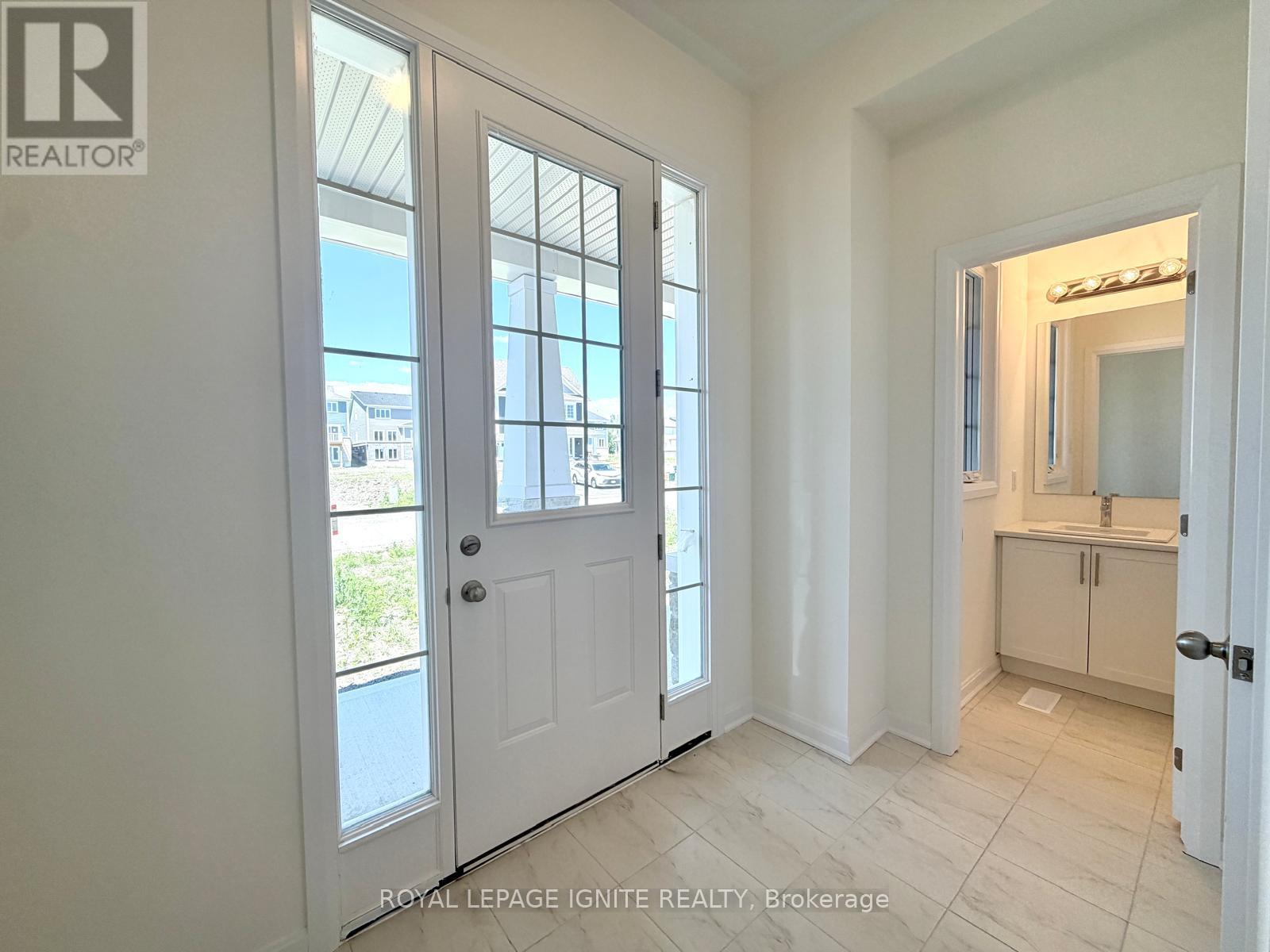 20 Royal Oak Crescent, Loyalist, Ontario  K0H 1G0 - Photo 4 - X13557466