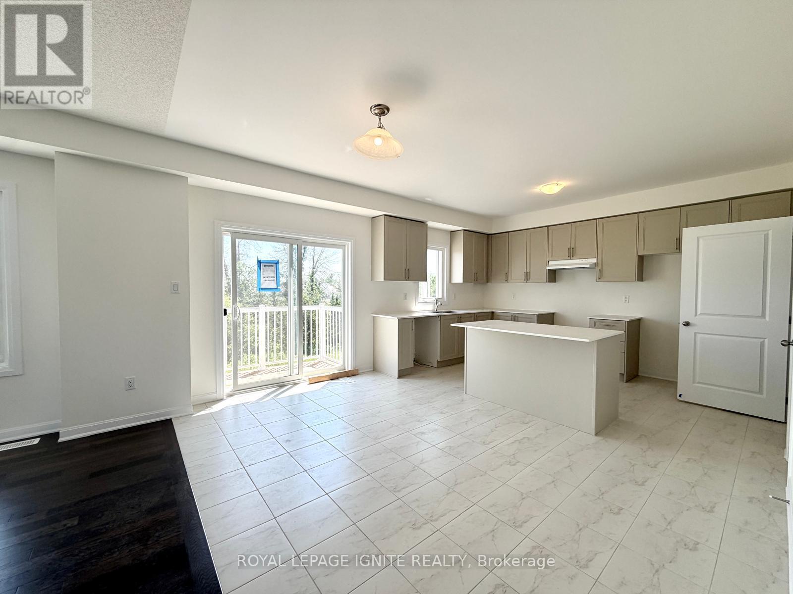 20 Royal Oak Crescent, Loyalist, Ontario  K0H 1G0 - Photo 7 - X13557466