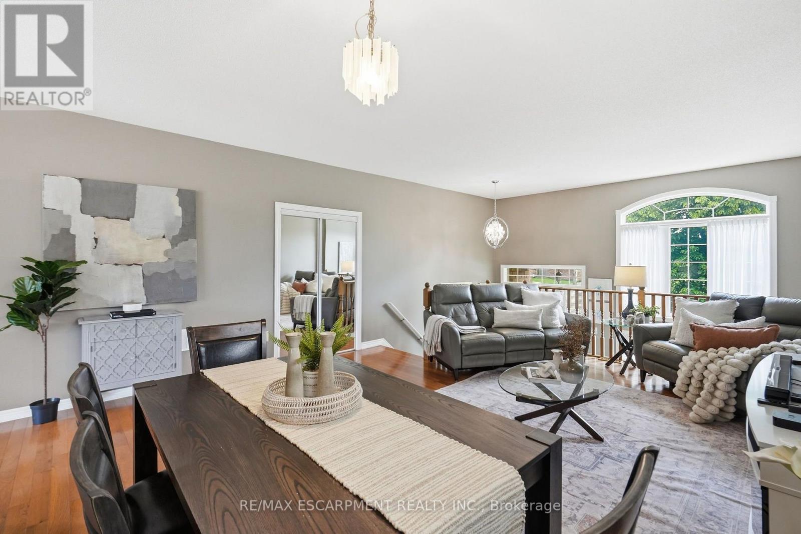 4869 Cherrywood Drive, Lincoln, Ontario  L3J 0G3 - Photo 5 - X13557564