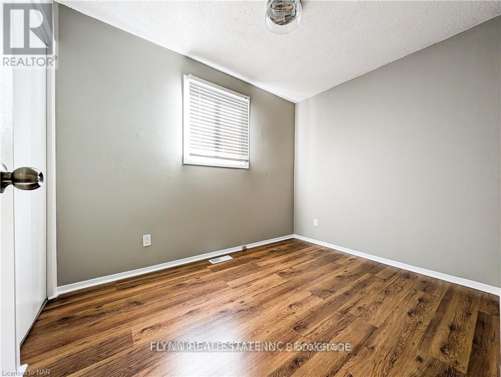 Upper - 164 Windsor Street, Welland, Ontario  L3C 6T6 - Photo 12 - X13557574