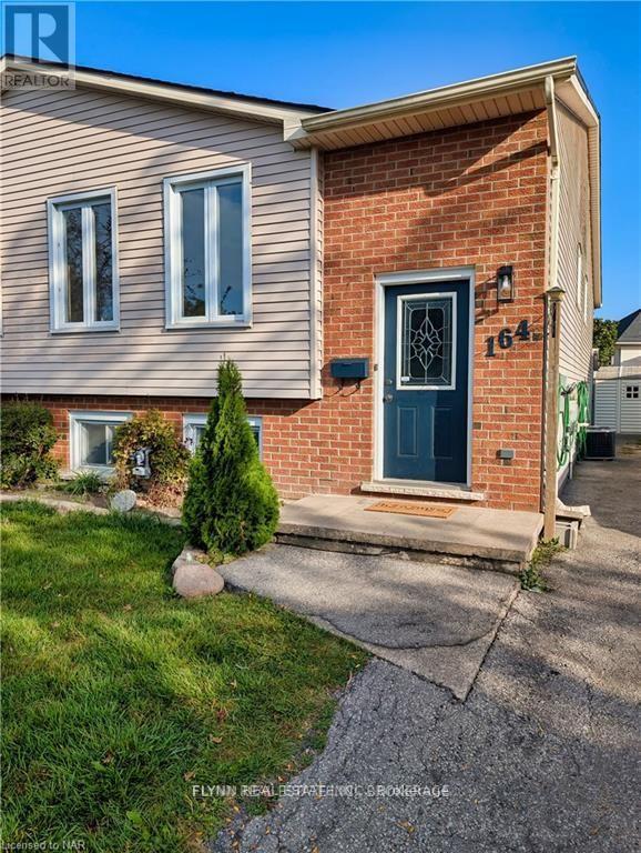 Upper - 164 Windsor Street, Welland, Ontario  L3C 6T6 - Photo 2 - X13557574