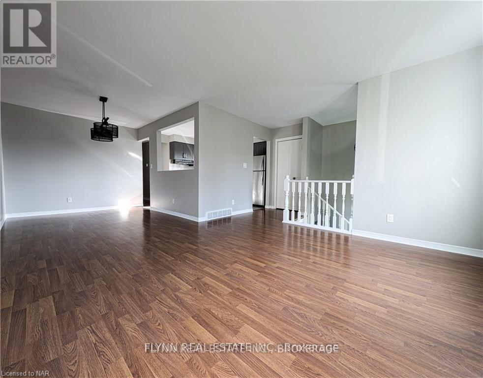 Upper - 164 Windsor Street, Welland, Ontario  L3C 6T6 - Photo 7 - X13557574
