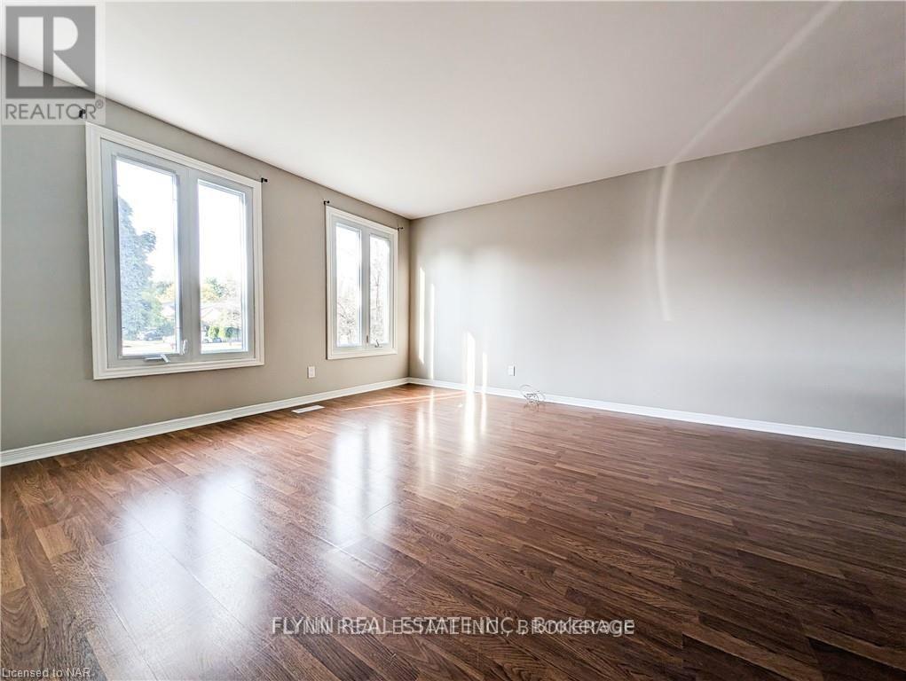 Upper - 164 Windsor Street, Welland, Ontario  L3C 6T6 - Photo 8 - X13557574