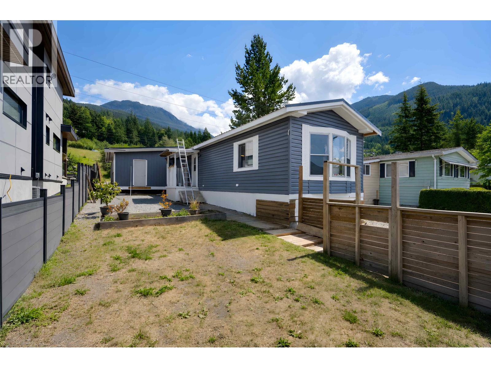 819 Britannia Way, Squamish, British Columbia  V8B 1J2 - Photo 27 - R3135591