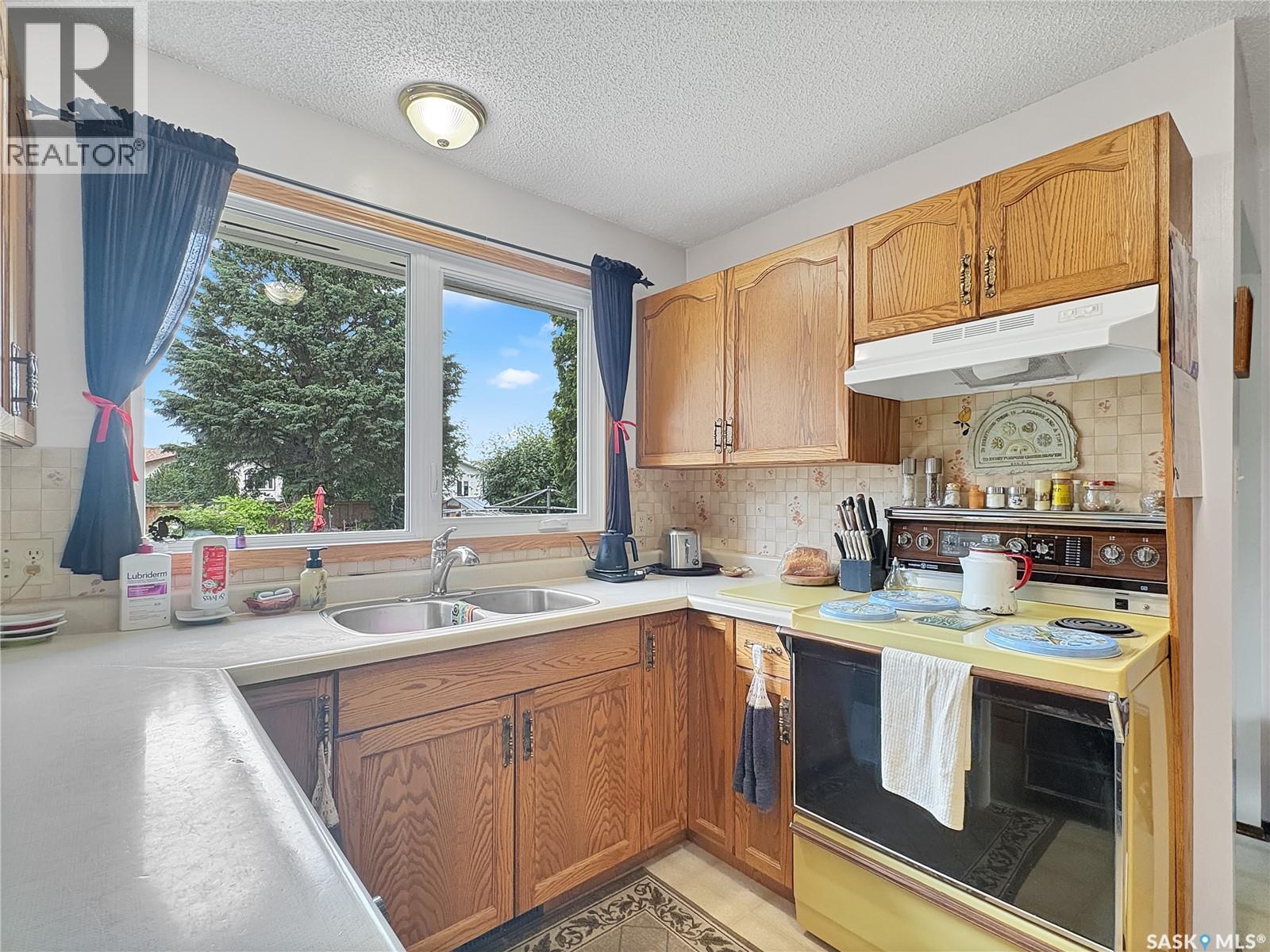 8903 Thomas Avenue, North Battleford, Saskatchewan  S9A 3H4 - Photo 7 - SK042354