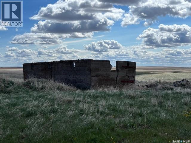 Linke Acreage, Cadillac, Saskatchewan  S0N 0K0 - Photo 3 - SK042346