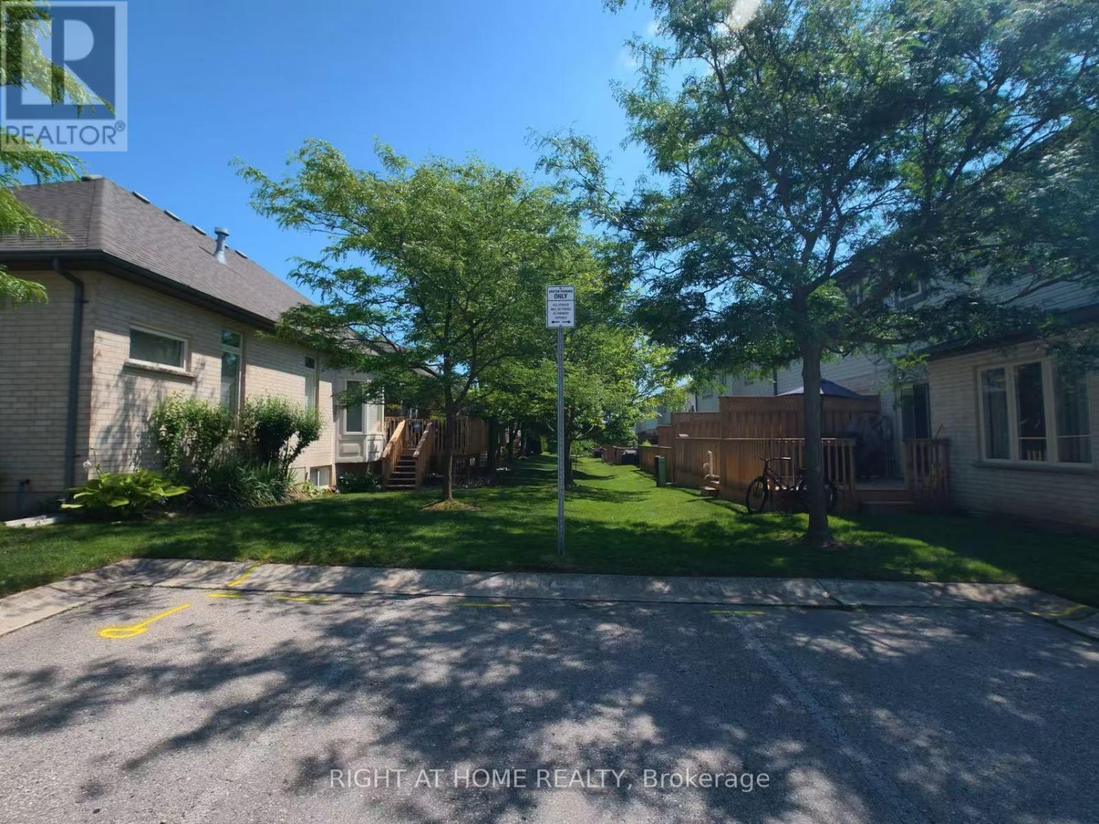 75 - 505 Blue Jay Drive, London North, Ontario  N5X 4K7 - Photo 2 - X13557800