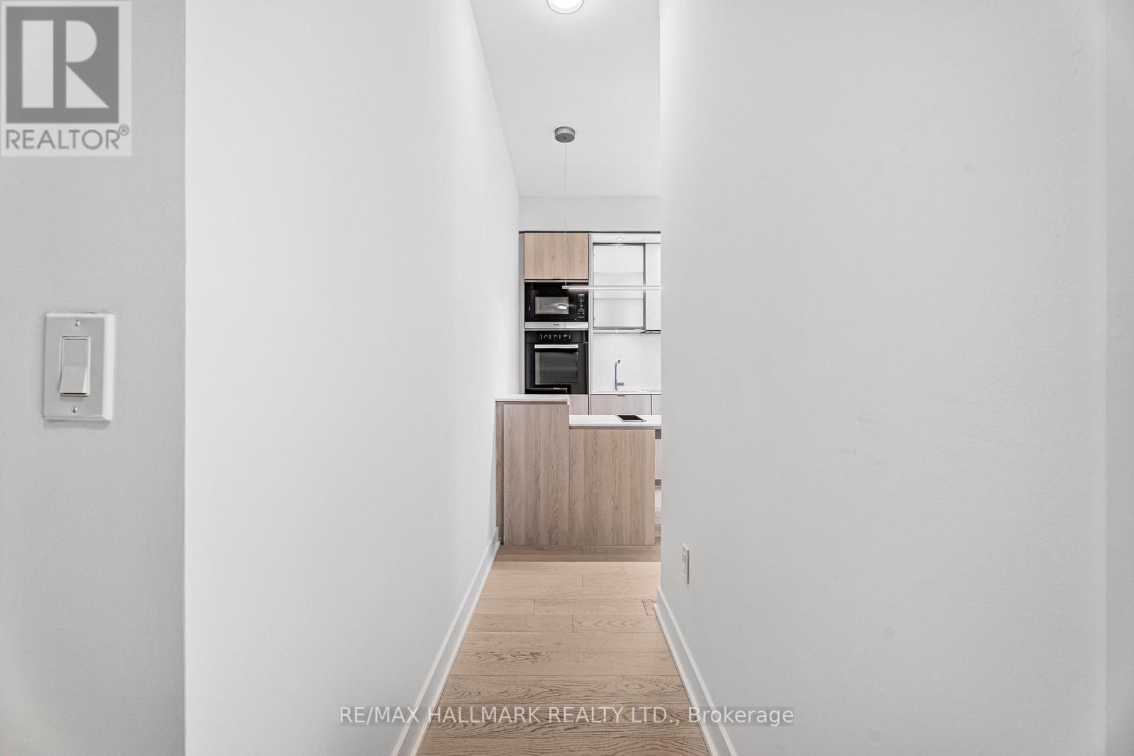 3406 - 11 Yorkville Avenue, Toronto, Ontario  M4W 1L2 - Photo 9 - C13557742