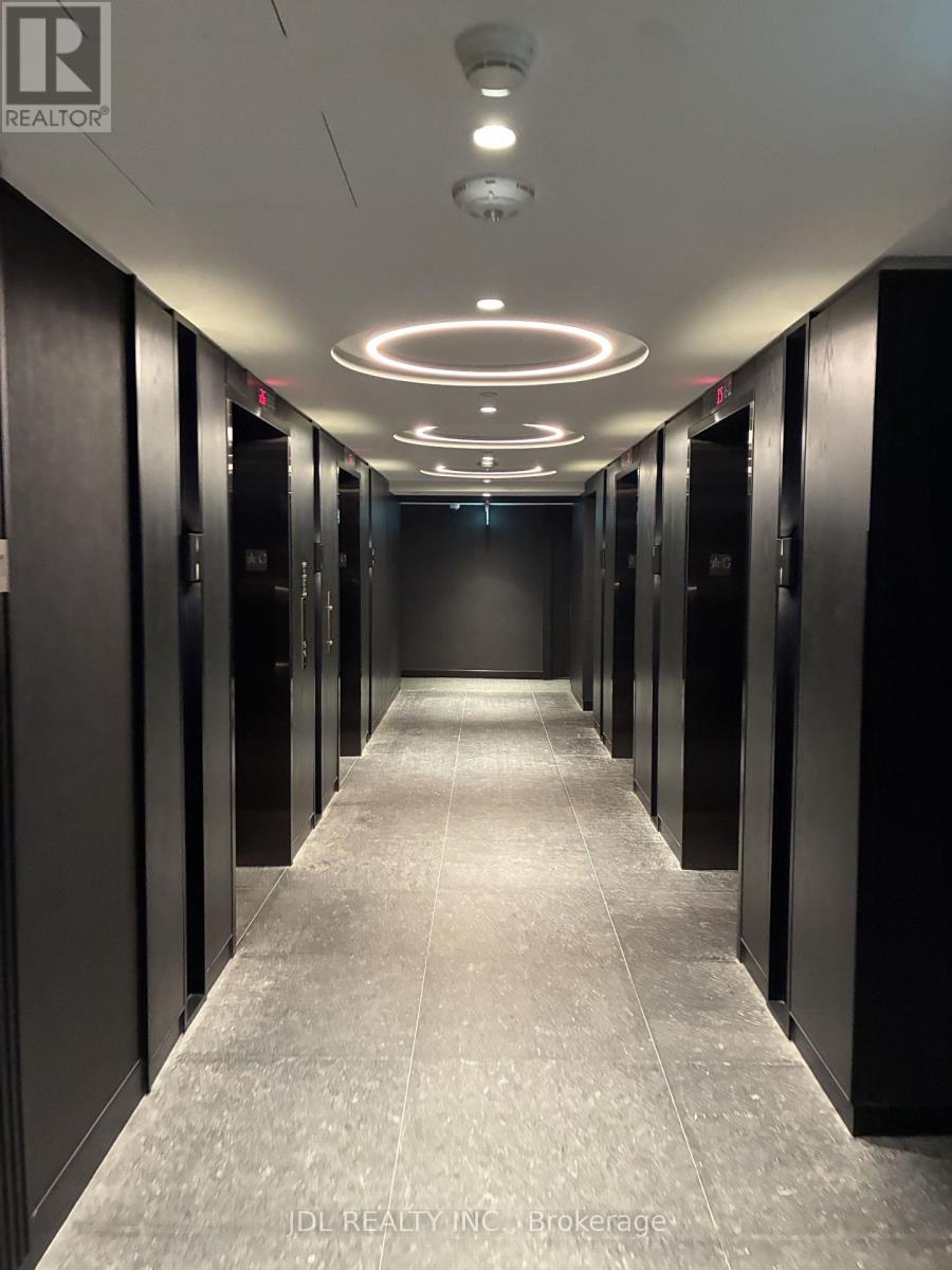 Lph06 - 110 Broadway Avenue, Toronto, Ontario  M4P 1V7 - Photo 3 - C13557806