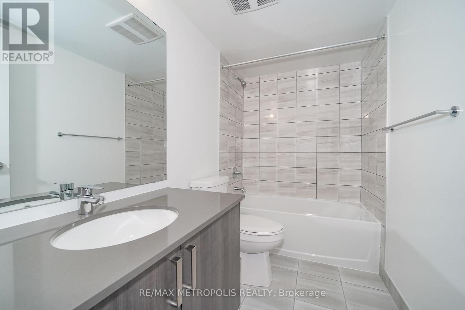 1309 - 1010 Sandy Beach Road, Pickering, Ontario  L1W 0C7 - Photo 17 - E13557756