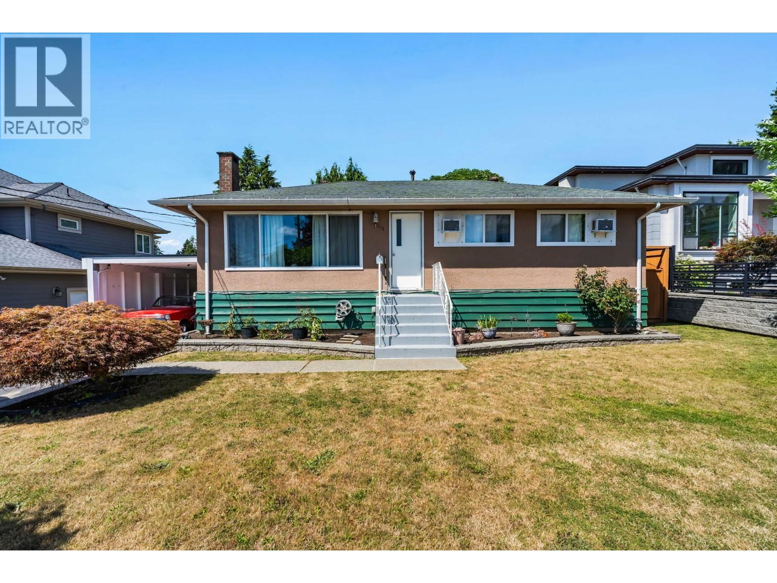 2119 MONTEREY AVENUE, Coquitlam, British Columbia