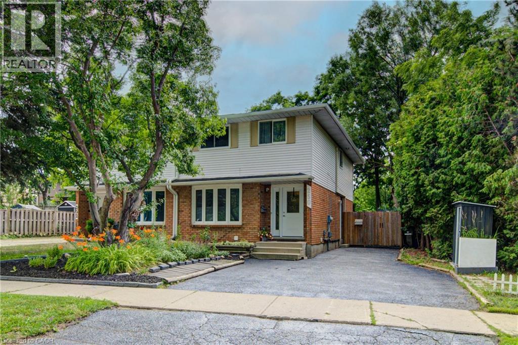 250 Dinison Crescent, Kitchener, Ontario  N2E 3G8 - Photo 1 - 40847672