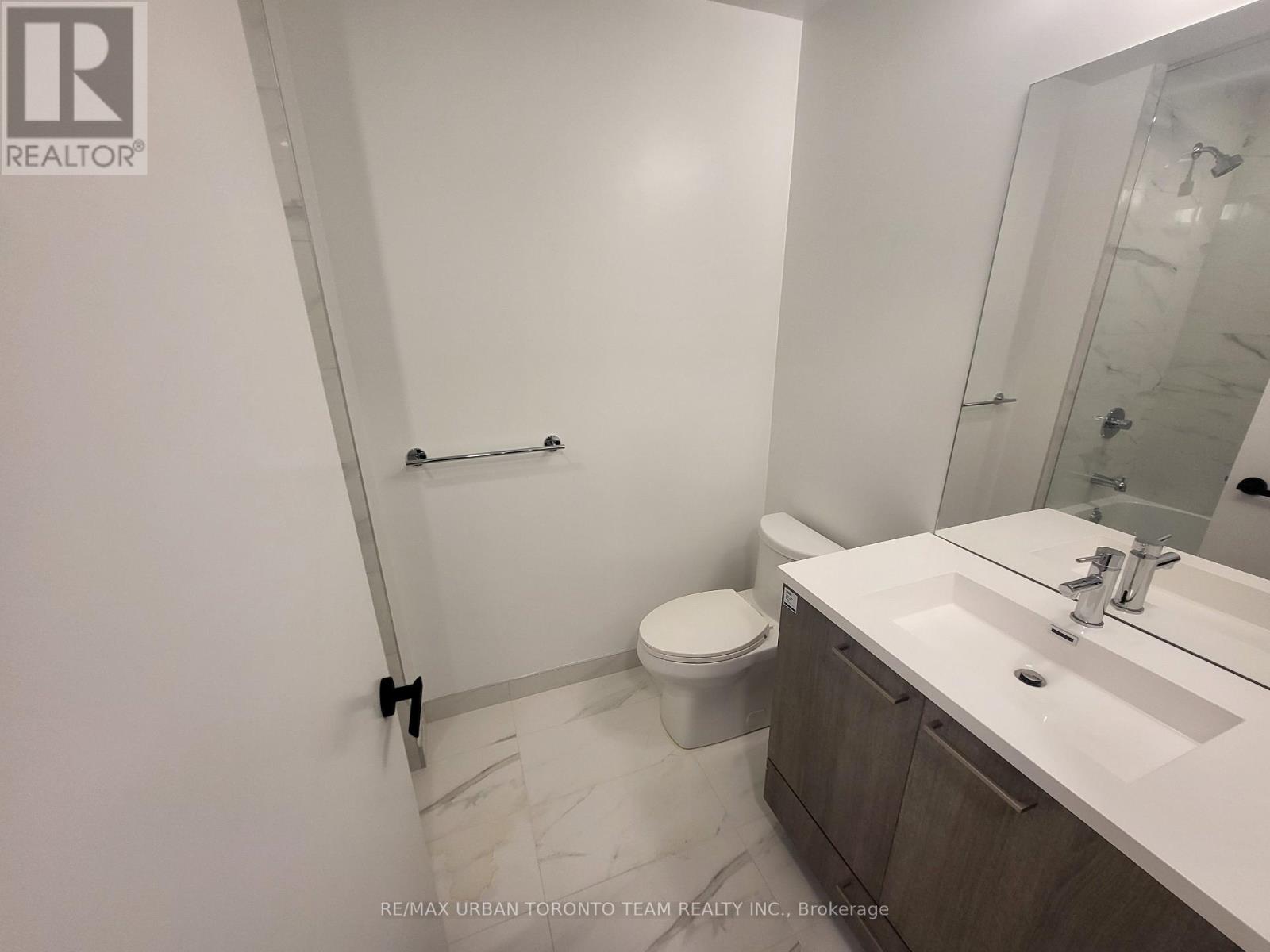 5910 - 225 Commerce St Street, Vaughan, Ontario  L4K 0P9 - Photo 10 - N13557792