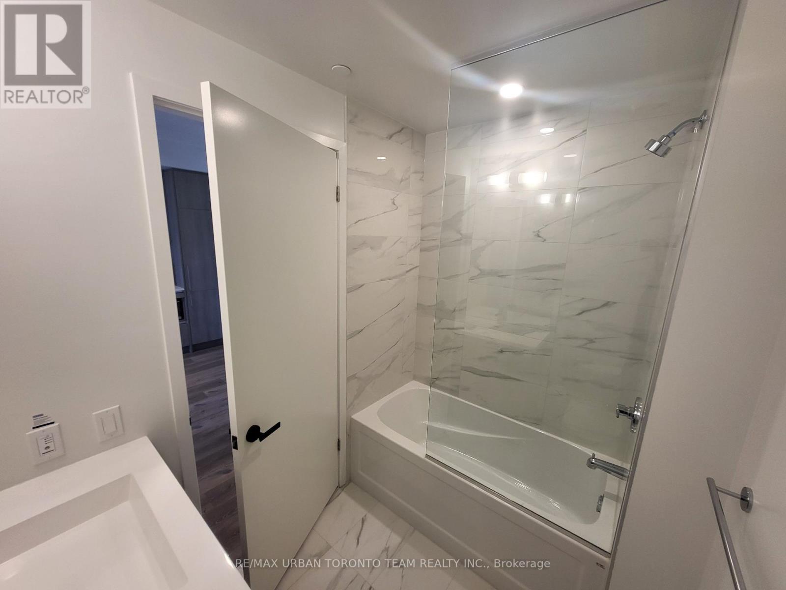 5910 - 225 Commerce St Street, Vaughan, Ontario  L4K 0P9 - Photo 11 - N13557792