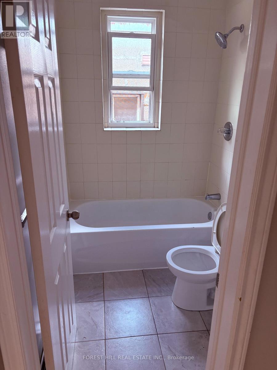 1 - 2530 Eglinton Avenue W, Toronto, Ontario  M6M 1T1 - Photo 6 - W13557762