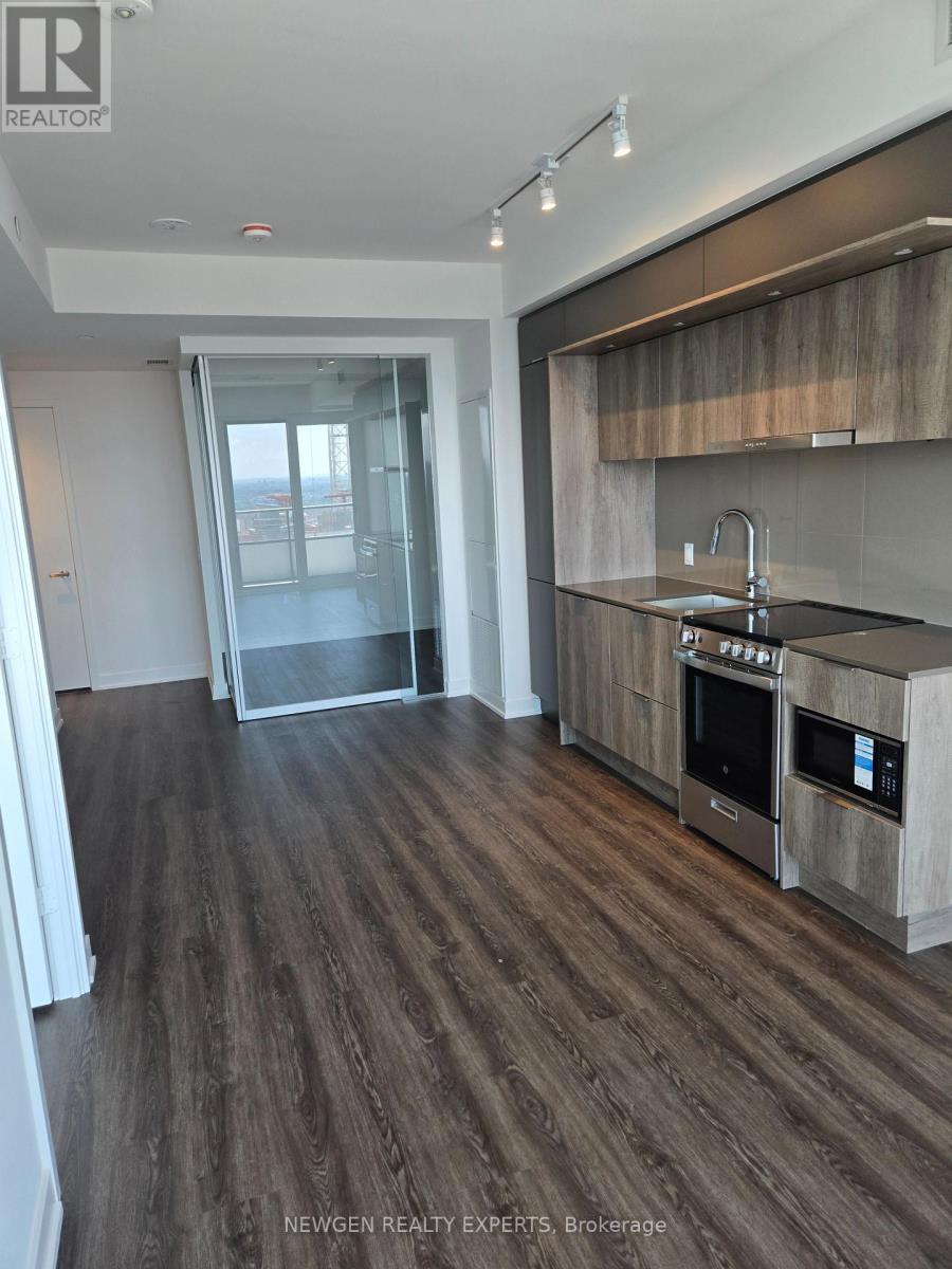 4701 - 448 Burnhamthorpe Road W, Mississauga, Ontario  L5B 0R4 - Photo 3 - W13557766