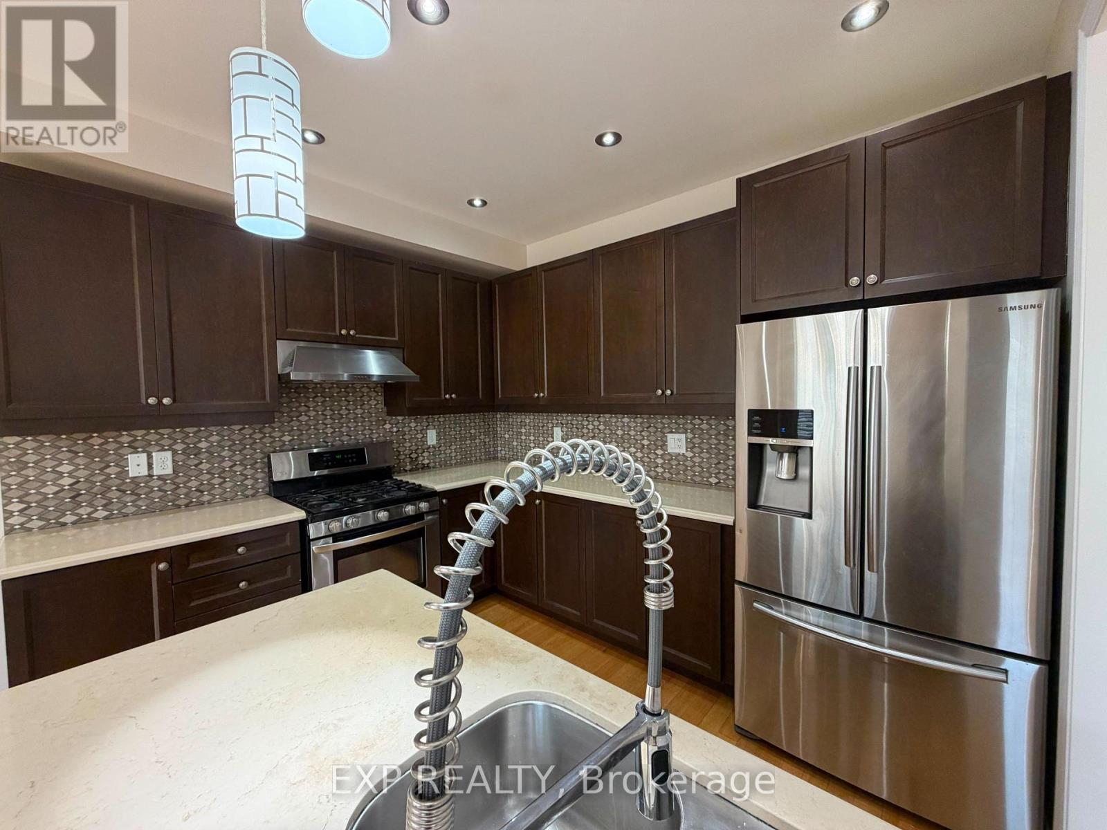 17 Yardmaster Drive, Brampton, Ontario  L7A 3Z9 - Photo 11 - W13557812