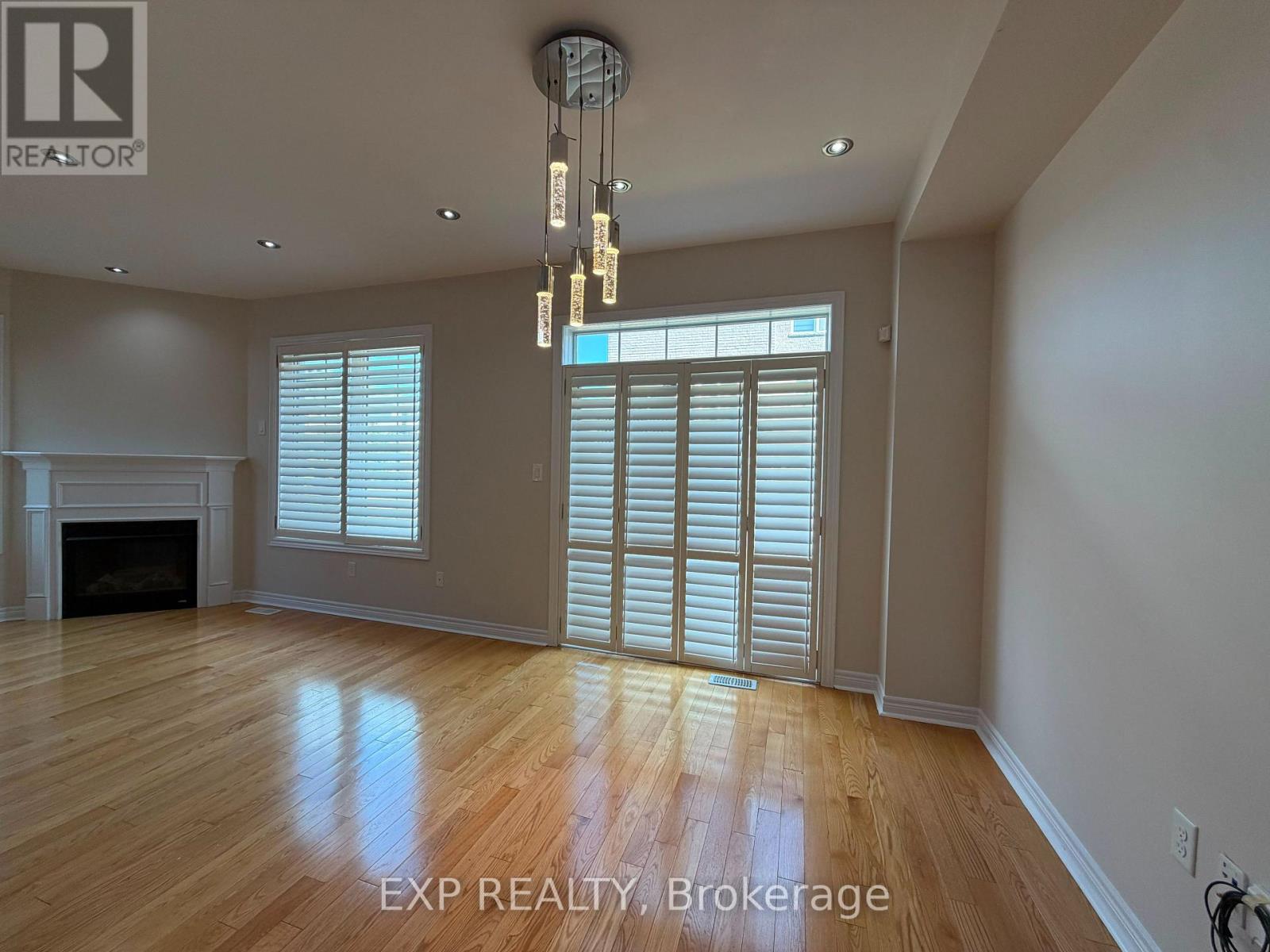 17 Yardmaster Drive, Brampton, Ontario  L7A 3Z9 - Photo 8 - W13557812