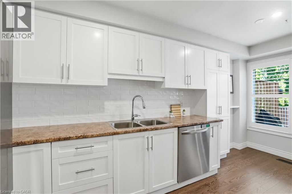 2215 Cleaver Avenue Unit# 16, Burlington, Ontario  L7M 4C5 - Photo 14 - 40833669