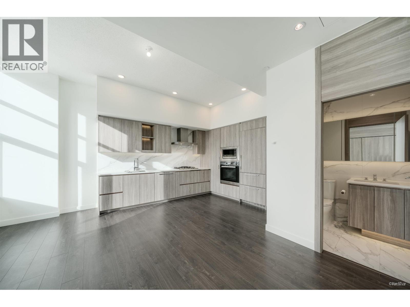 TH-03 8555 CAPSTAN WAY — photo 3