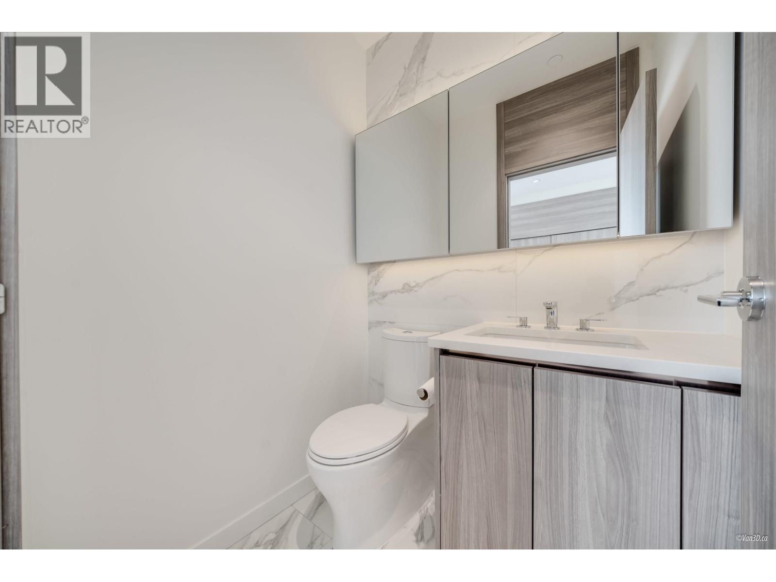 TH-03 8555 CAPSTAN WAY — photo 21