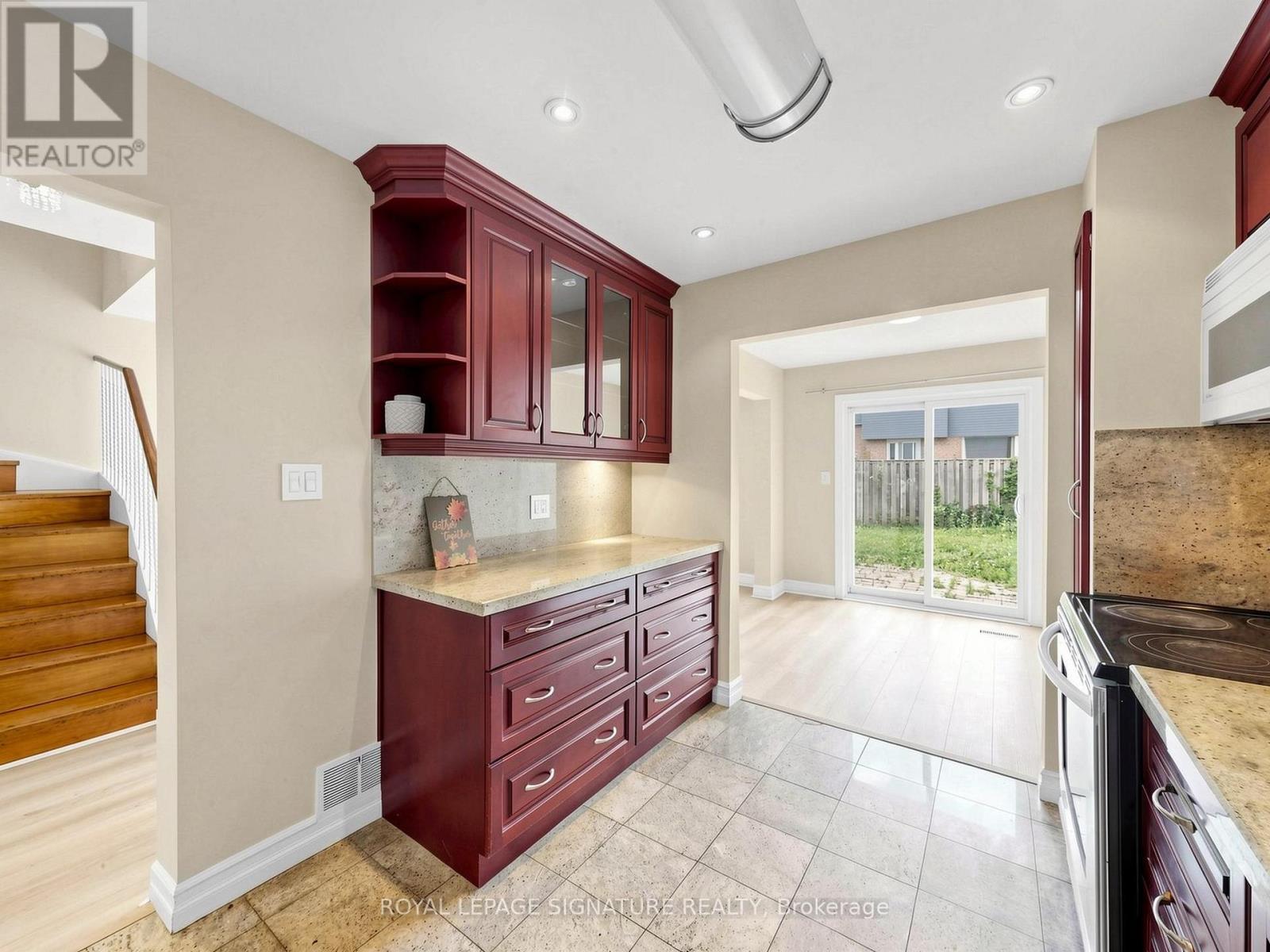19 Troyer Court, Vaughan, Ontario  L4C 0T4 - Photo 10 - N13492548