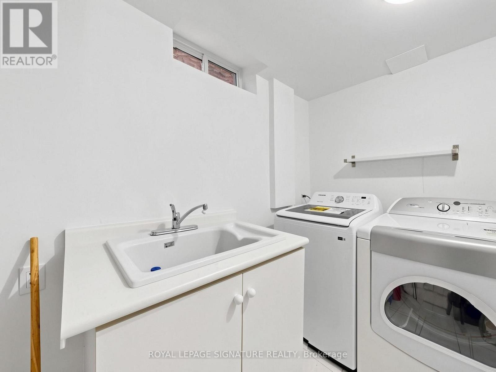 19 Troyer Court, Vaughan, Ontario  L4C 0T4 - Photo 15 - N13492548