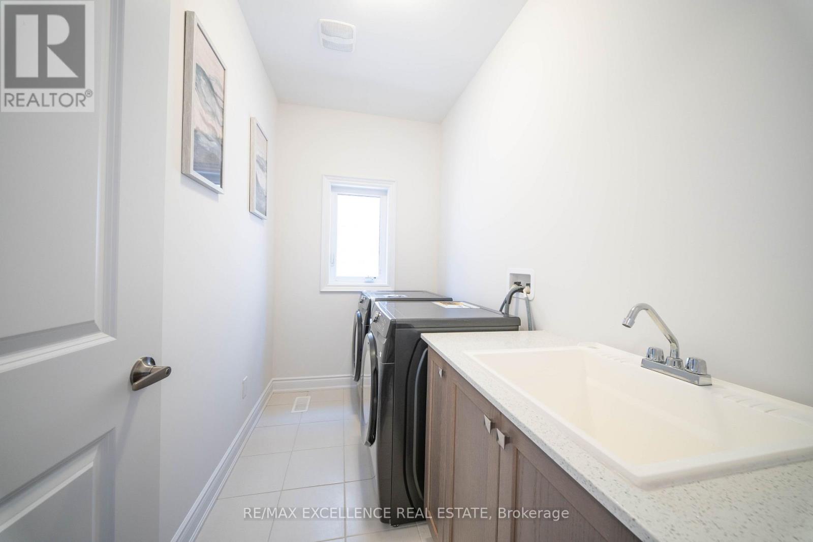 1246 Anthonia Trail, Oakville, Ontario  L6H 7Y7 - Photo 15 - W13557572