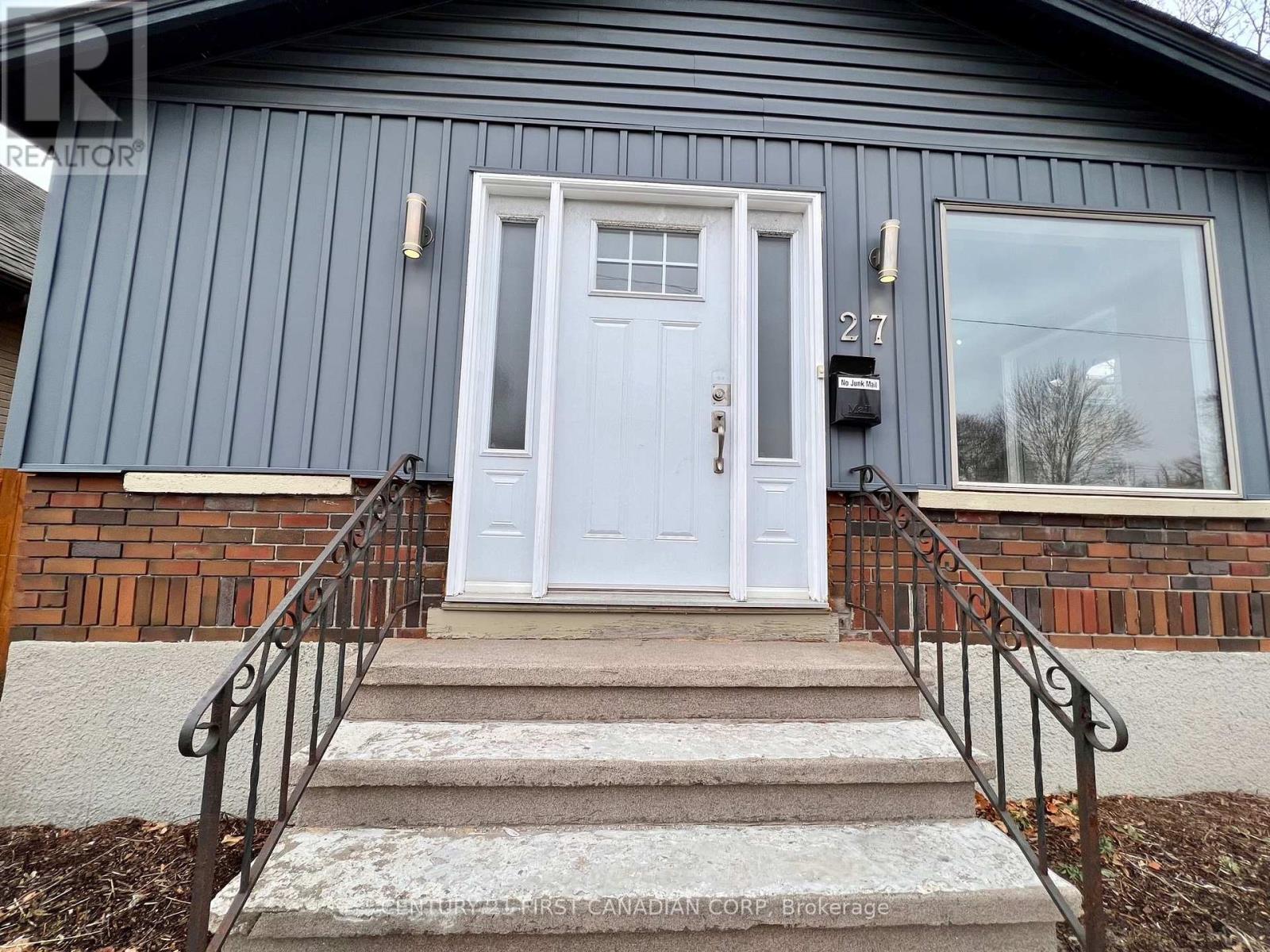 27 WHARNCLIFFE ROAD S, London South (South E)