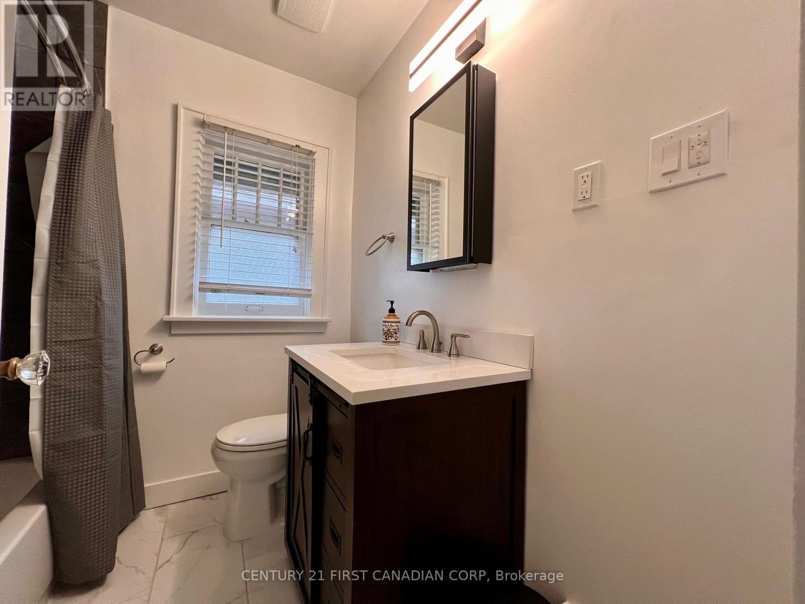 27 Wharncliffe Road S, London South, Ontario  N6J 2J5 - Photo 12 - X13528054