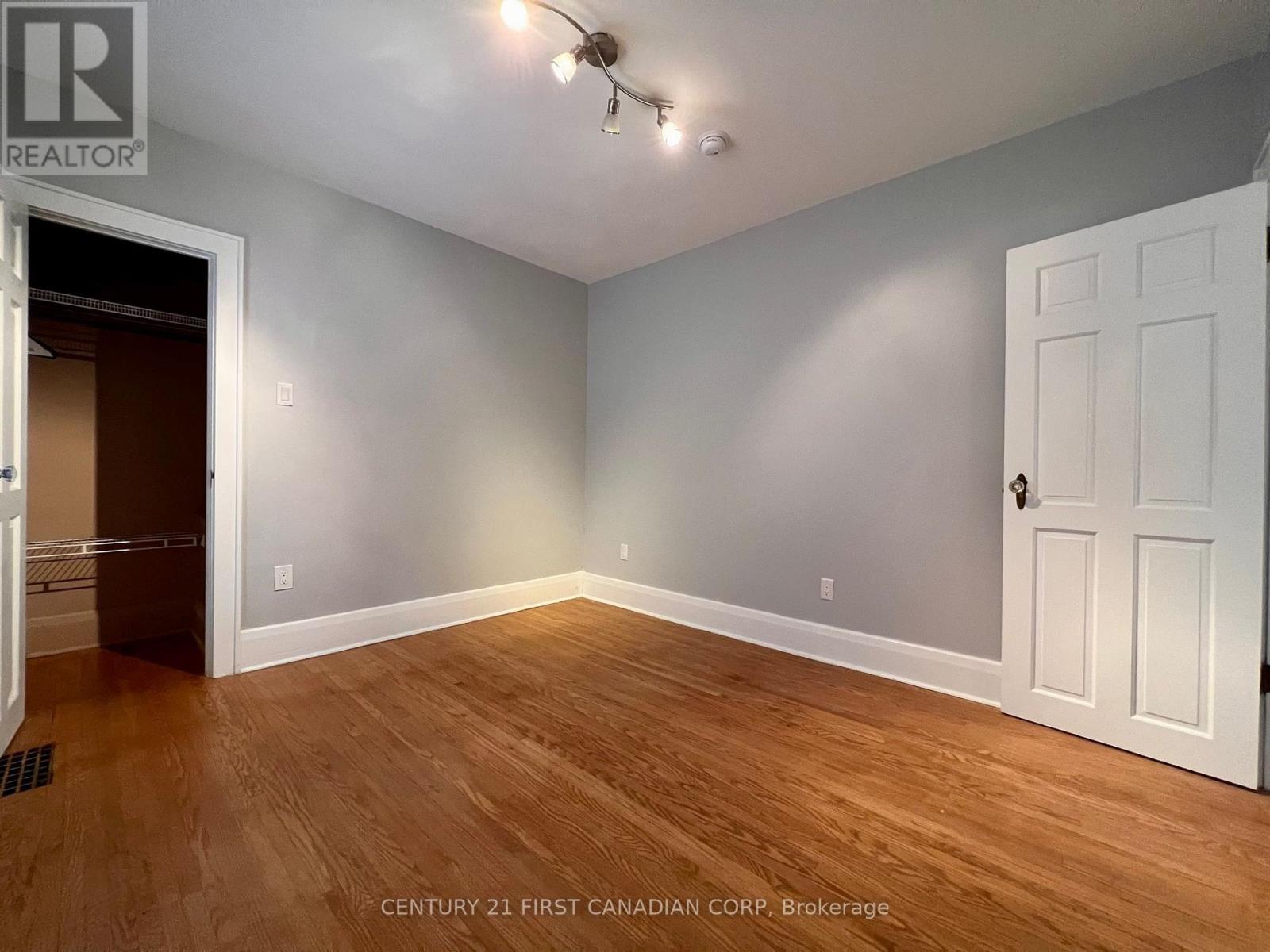 27 Wharncliffe Road S, London South, Ontario  N6J 2J5 - Photo 11 - X13528054