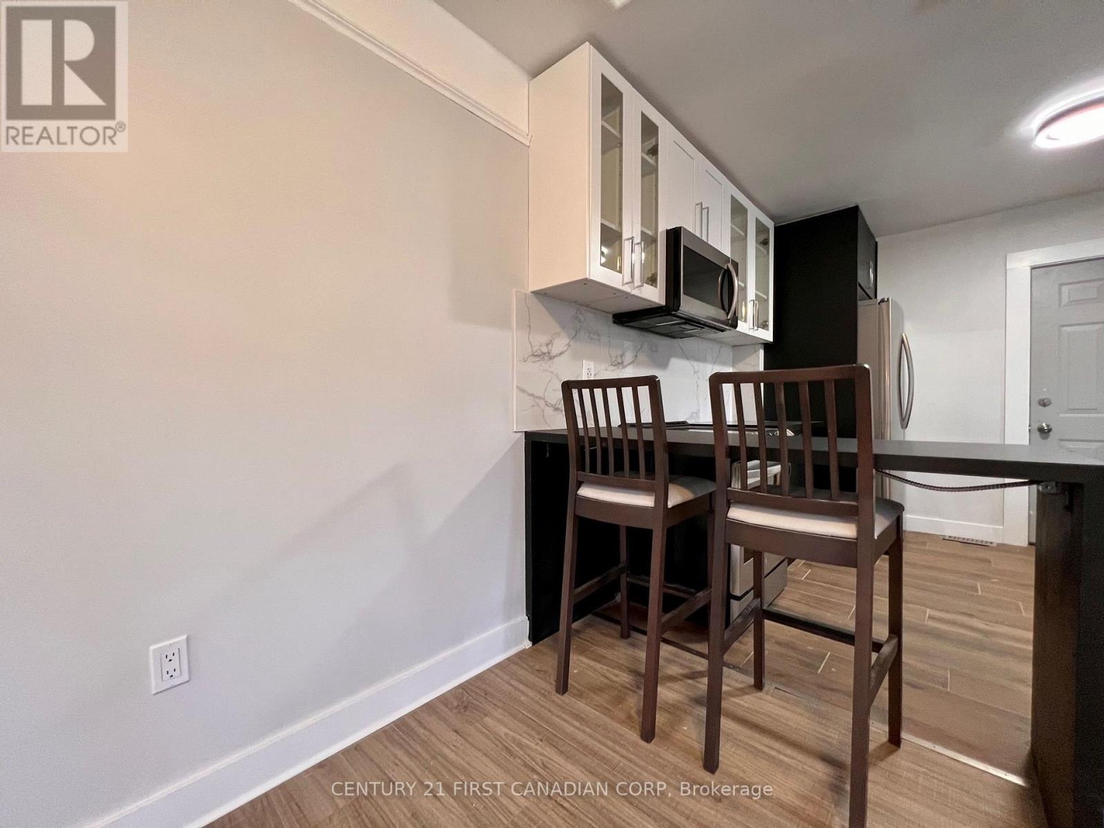 27 Wharncliffe Road S, London South, Ontario  N6J 2J5 - Photo 17 - X13528054