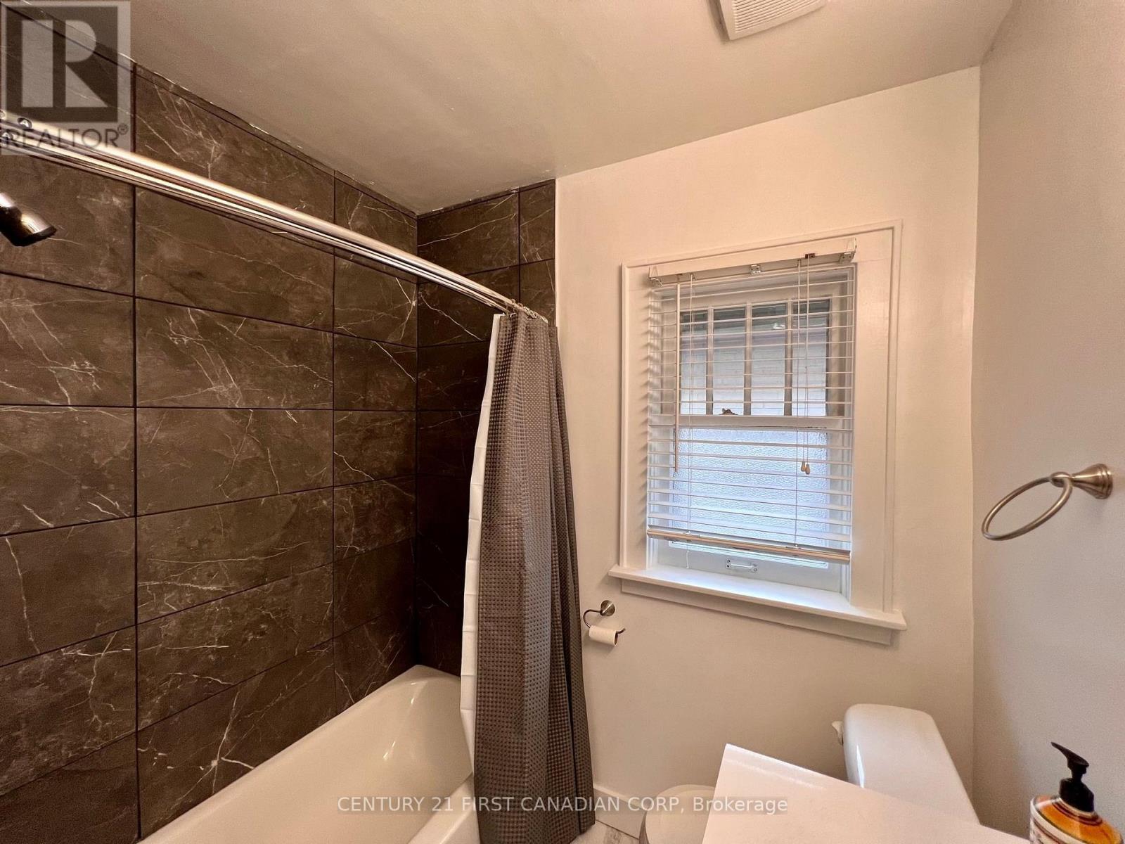 27 Wharncliffe Road S, London South, Ontario  N6J 2J5 - Photo 14 - X13528054
