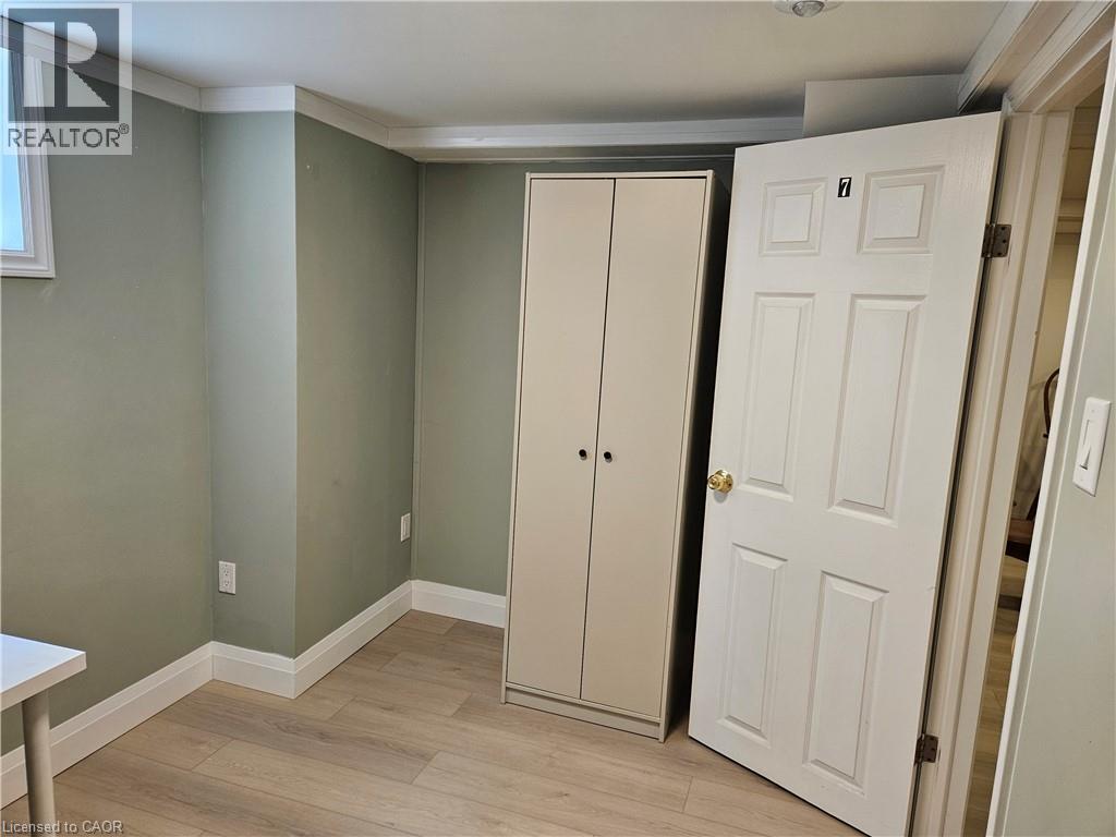 47 Westminster Avenue Unit# Upper, Hamilton, Ontario  L9C 4L8 - Photo 11 - 40847698