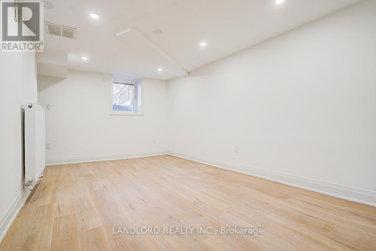 LOWER UNIT - 75 KENDAL AVENUE
