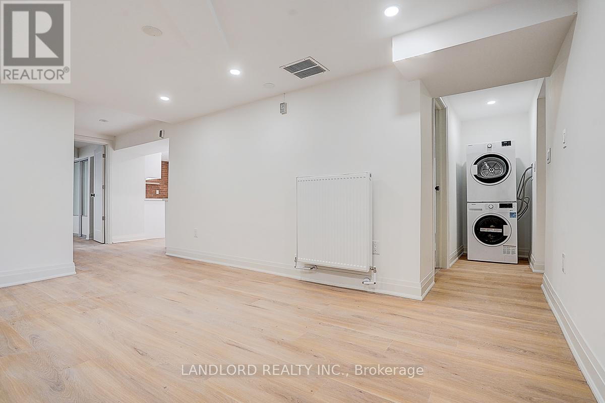 Lower Unit - 75 Kendal Avenue, Toronto, Ontario  M5R 1L8 - Photo 12 - C13557900