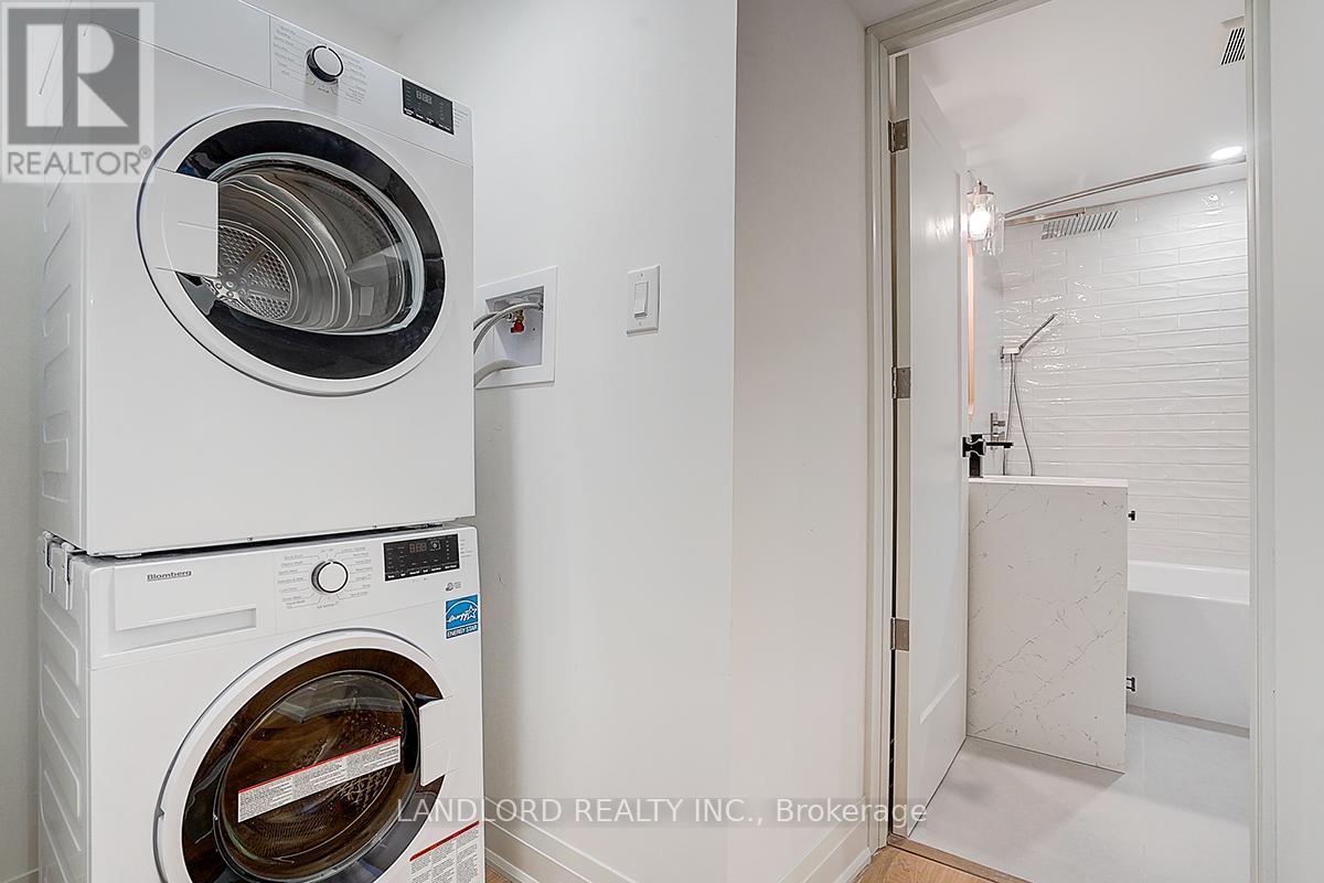 Lower Unit - 75 Kendal Avenue, Toronto, Ontario  M5R 1L8 - Photo 17 - C13557900