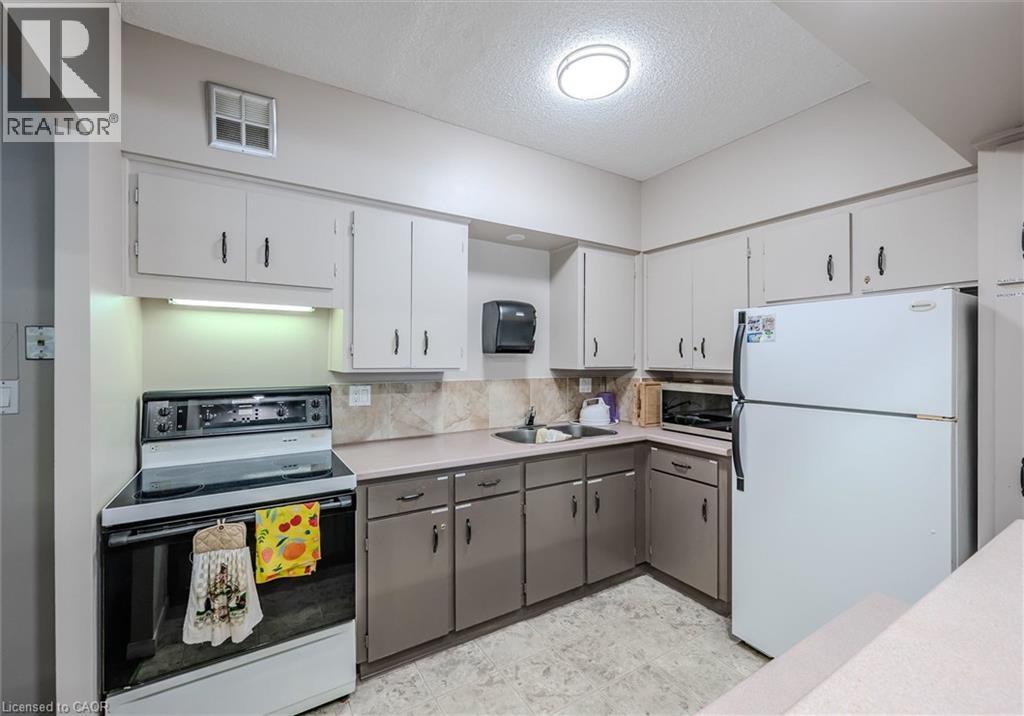 260 Sheldon Avenue N Unit# Ph2, Kitchener, Ontario N2H 6P2 - Photo 45 - 40846631