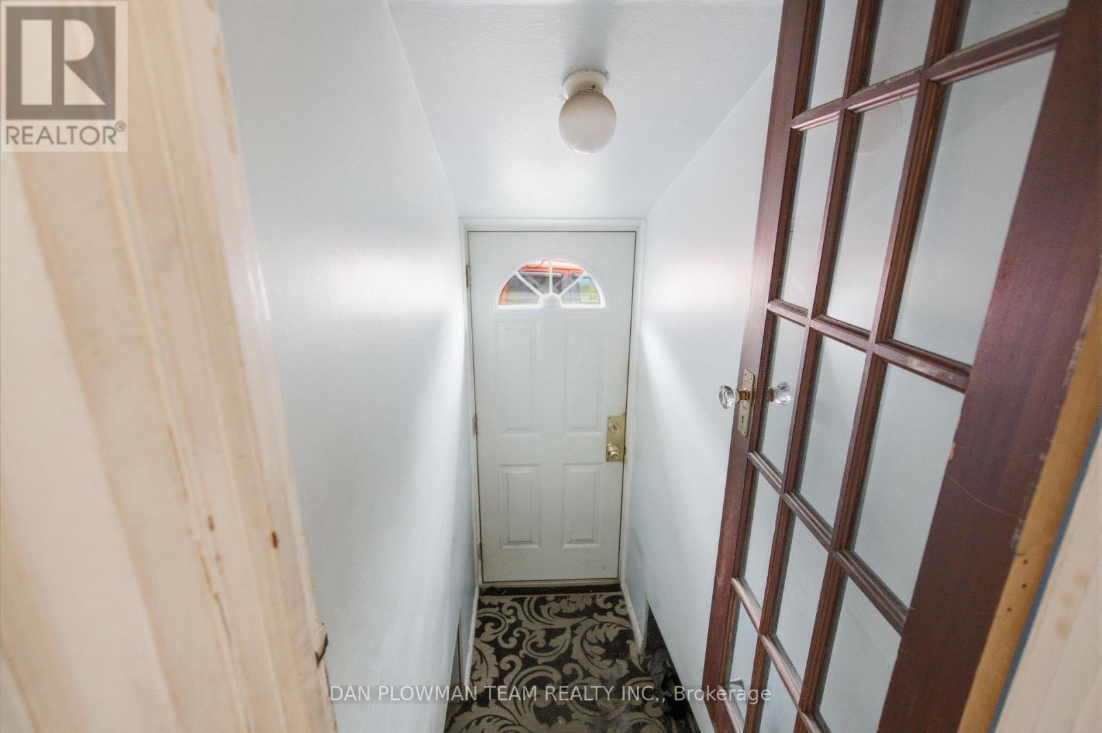 250 Mitchell Avenue, Oshawa, Ontario  L1H 2V6 - Photo 16 - E13557892