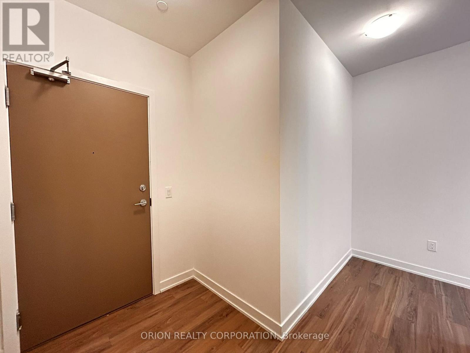 2706 - 1010 Sandy Beach Road, Pickering, Ontario L1W 0C7 - Photo 2 - E13557928