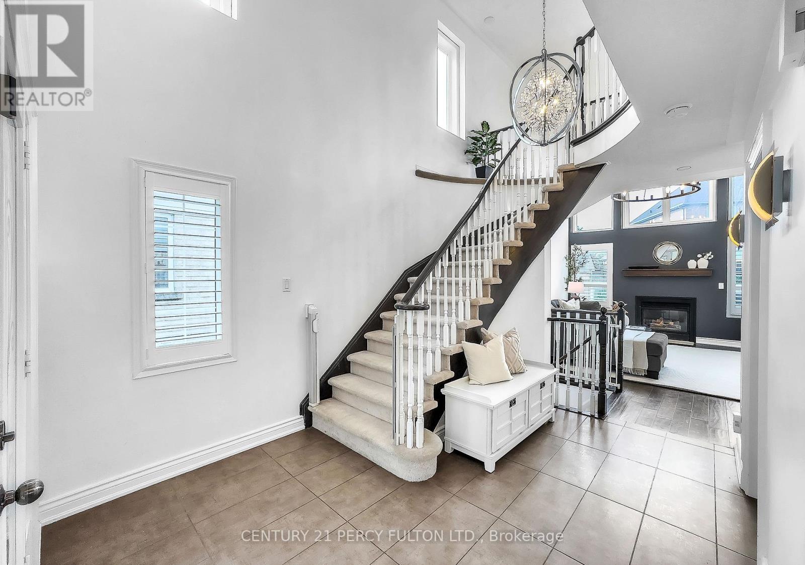 40 Southwell Avenue, Whitby, Ontario  L1P 1N4 - Photo 5 - E13557976