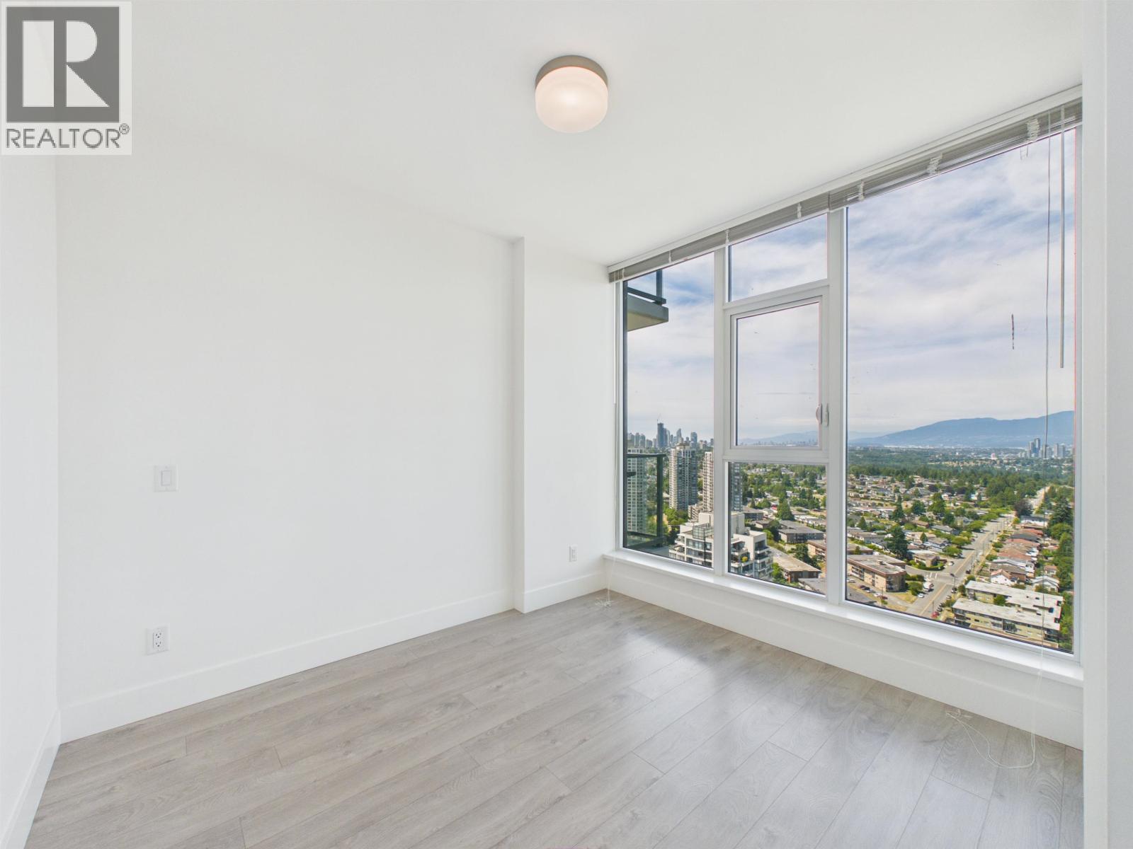 3402 7358 EDMONDS STREET — photo 27