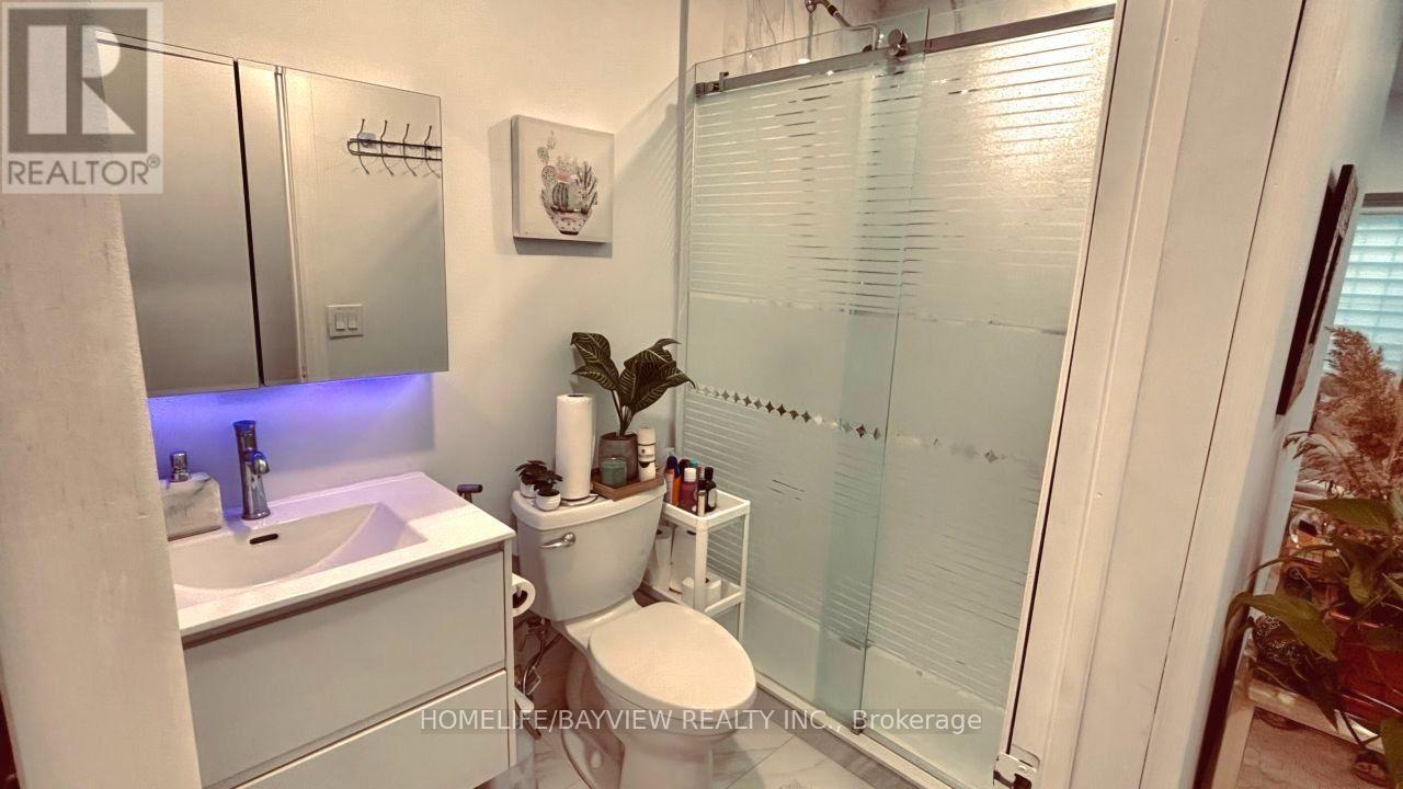 Lower Level - 20 Direzze Court, Richmond Hill, Ontario  L4C 5T8 - Photo 11 - N13557998