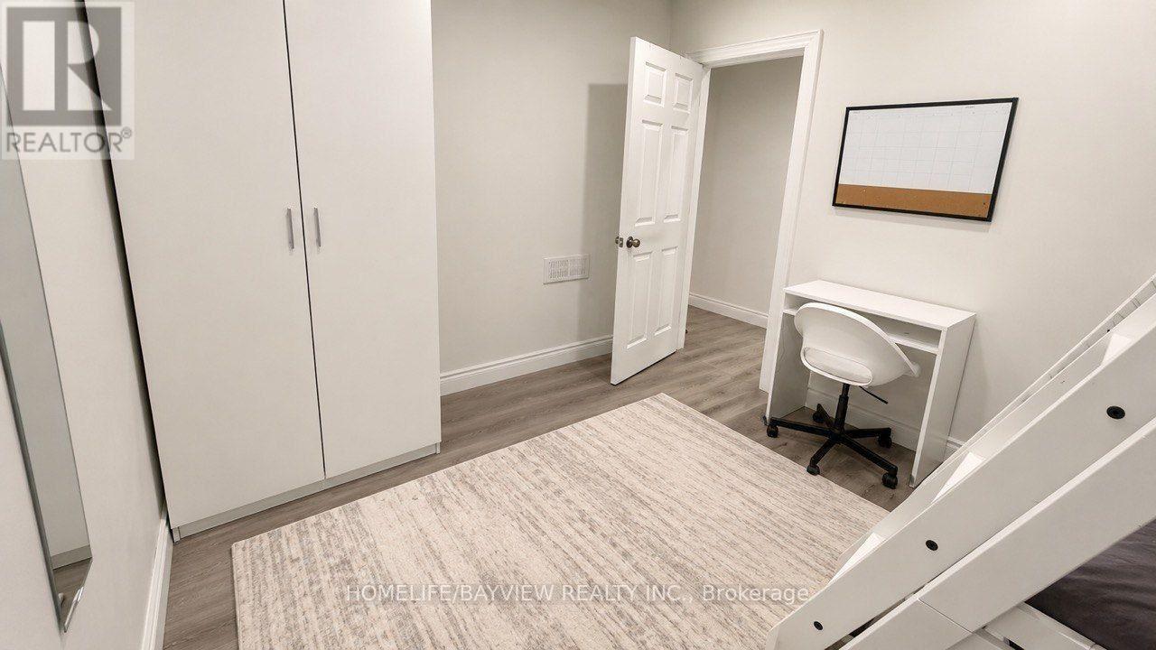 Lower Level - 20 Direzze Court, Richmond Hill, Ontario  L4C 5T8 - Photo 9 - N13557998