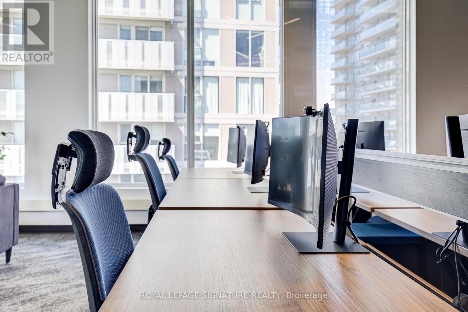 1300 - 130 Queens Quay E, Toronto, Ontario  M5A 3Y5 - Photo 6 - C13001088