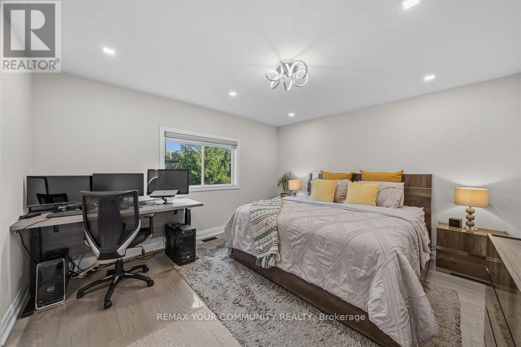 5 Amaryllis Avenue, Richmond Hill, Ontario  L4E 3T7 - Photo 12 - N13557242