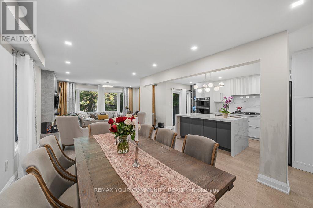5 Amaryllis Avenue, Richmond Hill, Ontario  L4E 3T7 - Photo 6 - N13557242