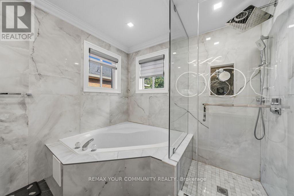 5 Amaryllis Avenue, Richmond Hill, Ontario  L4E 3T7 - Photo 15 - N13557242