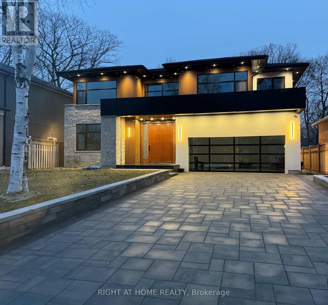 47 KINGSWOOD ROAD, Oakville (CO Central)